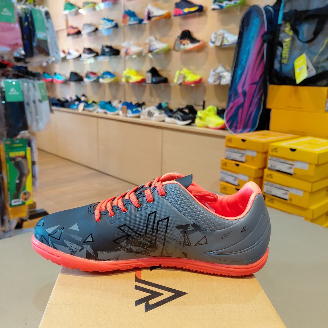 SEPATU VEGETO GIBRAN ID BLACK GREY - Gambar 3